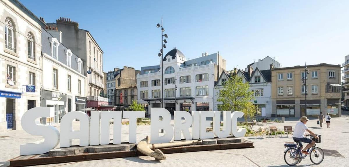 Le Nid Briochin Studio Au Coeur De Saint-Brieuc Exterior foto